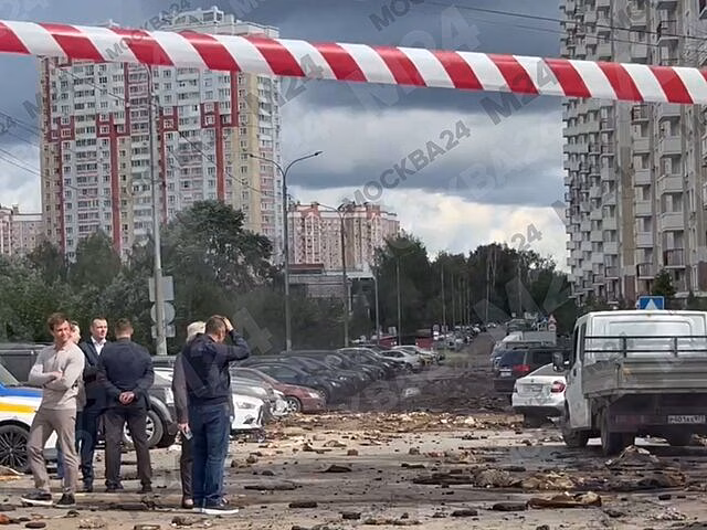 Пострадавший при прорыве трубы в Химках мужчина встал в кипяток обеими ногами