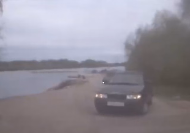 В Новгородской области госавтоинспектор применил огнестрельное оружие для задержания нарушителя