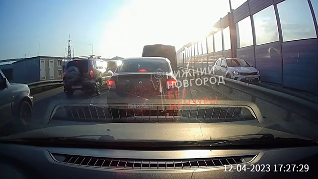 Нижегородские автомобилисты снова стоят в пробках около деревни Ольгино