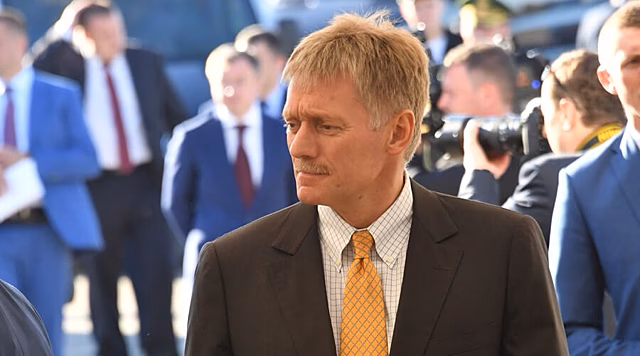 Служебный автомобиль Пескова попал в ДТП в Москве