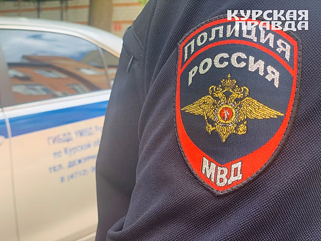 В Курске мотоциклист врезался в металлическое ограждение и попал в больницу
