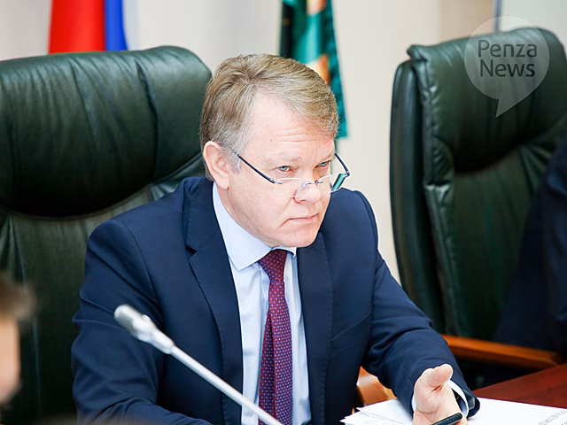 Александр Басенко поручил разработать план озеленения проспекта Строителей в Пензе