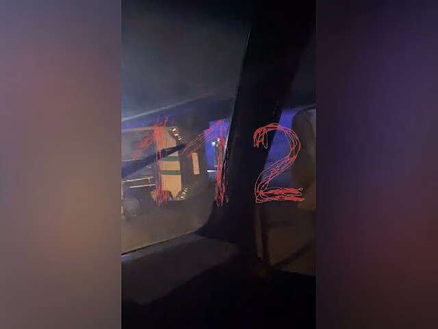 Шесть человек госпитализированы после ДТП с микроавтобусом в Красноярском крае