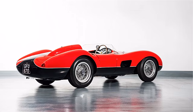 Редкий Ferrari 500 TRC Spider выставили на продажу за 10 млн долларов