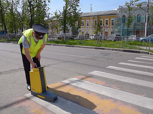 В Вологде проверяют качество дорожной разметки на  городских улицах