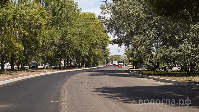 Пошехонское шоссе асфальтируют в Вологде