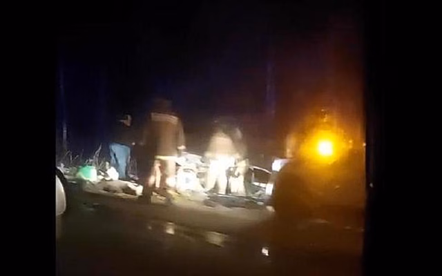 В Промышленном районе Самары Volvo и Nissan столкнулись на "встречке", есть пострадавшие