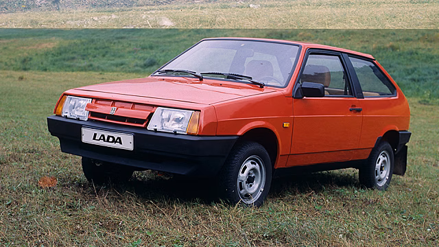Как ВАЗ-2108 изменил советский автопром и остается любимой моделью
