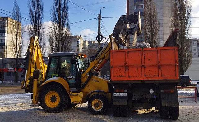 В Курске от снега почистили частный сектор