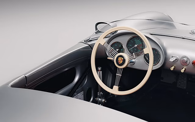 Легендарный спорткар Porsche из 50-х возродился в неожиданном исполнении