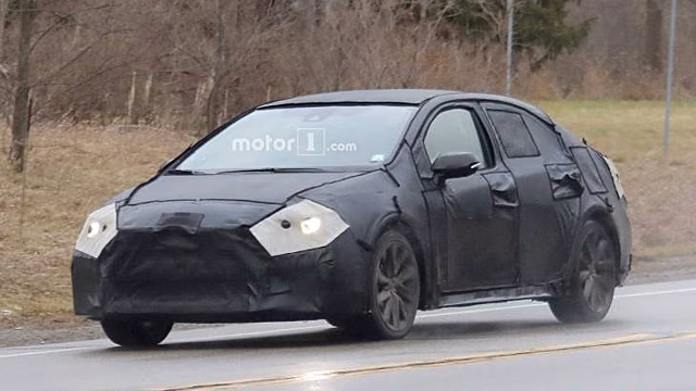 Новая Toyota Camry появится в РФ до конца 2018 года