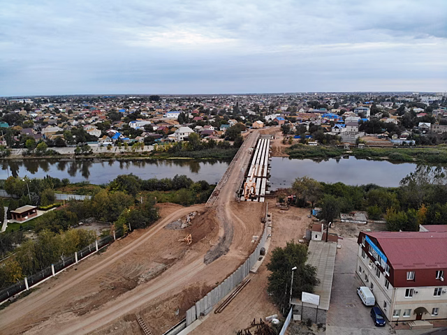 Ремонт Милицейского моста в Астрахани закончится к следующей осени