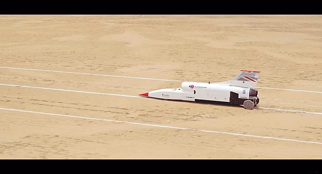 Спидстер Bloodhound LSR разогнался до 1011 км/ч во время тестов