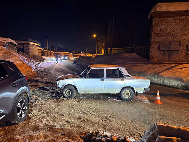 Водитель иномарки пострадала в аварии с «семеркой»