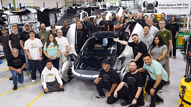 Aptera Motors начинает сборку солнечного электромобиля