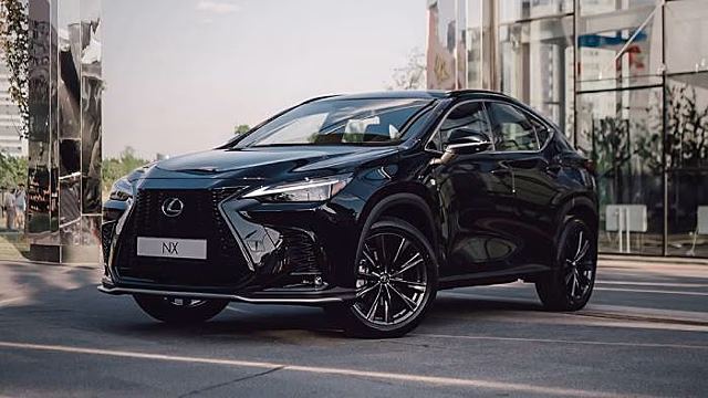 В РФ в феврале 2022 года начались продажи кроссовера Lexus NX нового поколения
