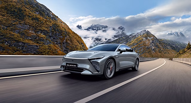 EXLANTIX ES прошел краш-тесты C-NCAP c результатом в пять звезд