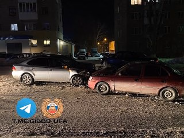 Ночью на Радищева в Саратове в ДТП иномарок покалечились 2 человека