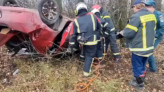 Два человека погибли в страшной аварии на трассе Екатеринбург — Тюмень. ВИДЕО