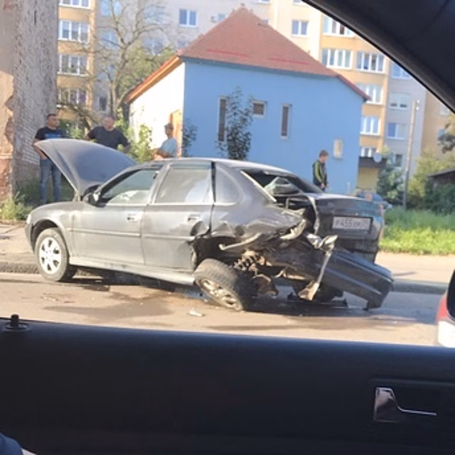 «Авто всмятку»: на Киевской в ДТП попал пассажирский автобус