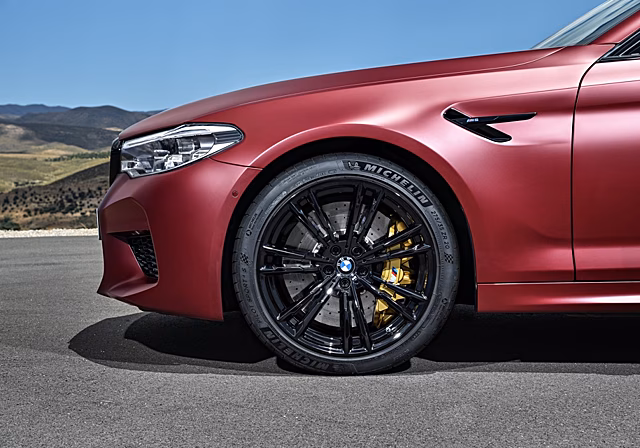 Новую BMW M5 сделают мощнее