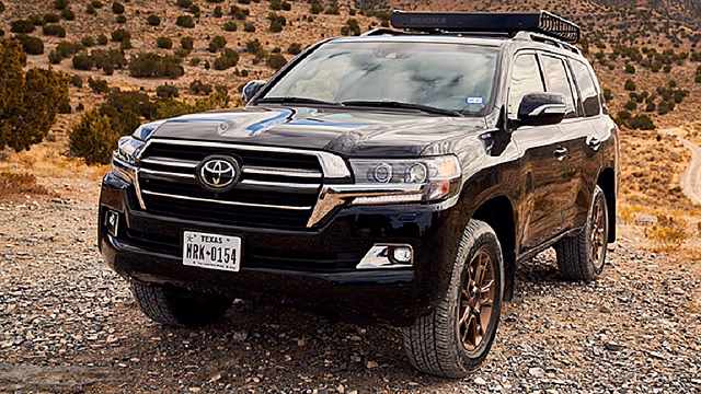 Бренд Toyota навал ценники на рестайлинговые Land Cruiser, 4Runner и Tundra
