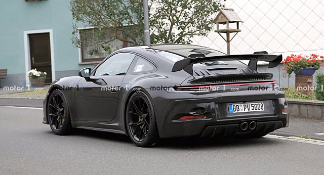 Шпионы засняли новое поколение Porsche 911 GT3