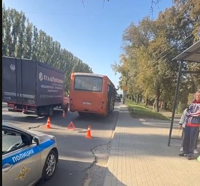 Пенсионерку увезли на «скорой» после поездки в нижегородском автобусе
