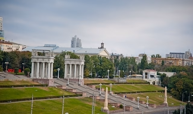 Проезд машин по набережной в Волгограде ограничили