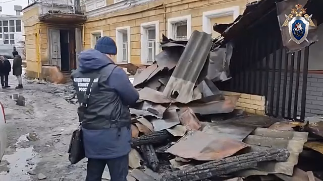Следователи выясняют обстоятельства гибели мужчины на пожаре в Нижнем Новгороде