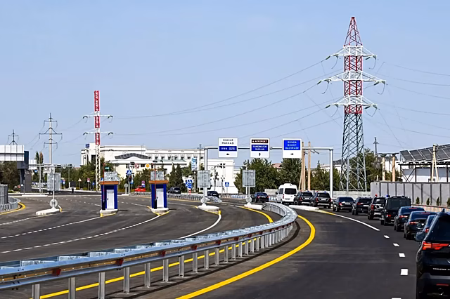 150 рублей за 28 км: в Узбекистане только сейчас появилась первая платная дорога