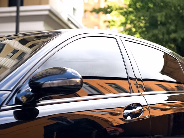 Автоэксперт Хайцеэр назвал основные минусы тонирования боковых окон в авто