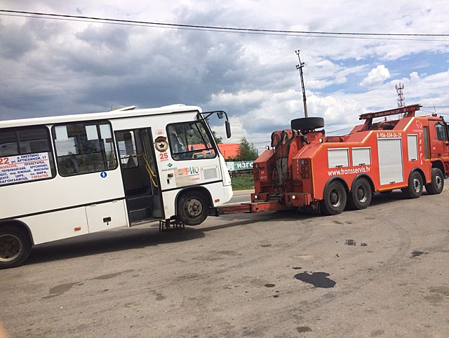 Сотрудники ГИБДД задержали водителя маршрутки №222, перевозившего пассажиров без прав