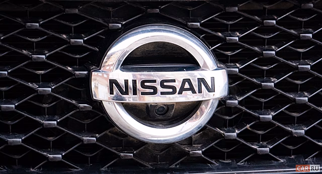 Nissan сокращает производство автомобилей