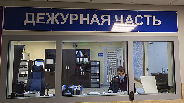 Москвич забил насмерть собаку в подъезде дома в Истре