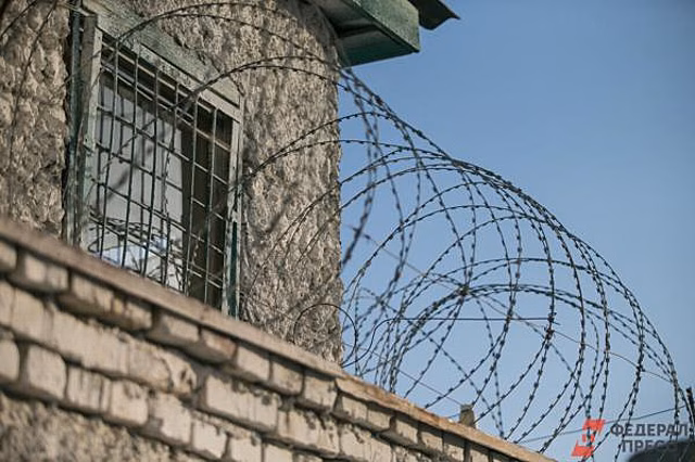 В Челябинске приговорили к колонии завкафедрой, обвиняемого в получении взяток