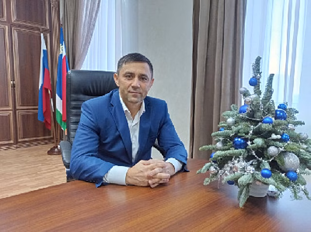 «Это был год поисков»: мэр Благовещенска Олег Имамеев поздравил горожан с наступающим Новым годом