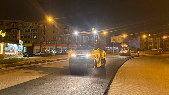 Мэрия Астрахани обещает завершить ремонт улицы Софьи Перовской в следующем году