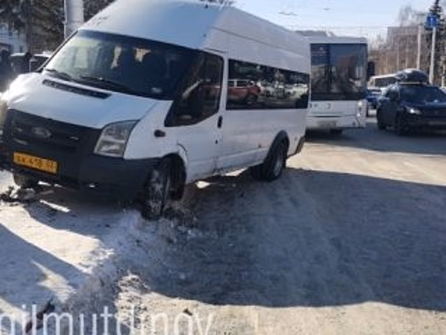 «Принял руль вправо»: водитель сбившей уфимку маршрутки рассказал свою версию