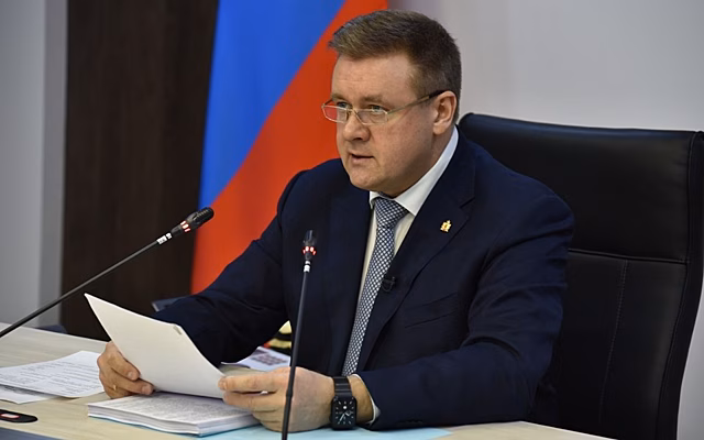 Любимов передал мэрии жалобы рязанцев на дорожные ямы, сугробы и нехватку транспорта