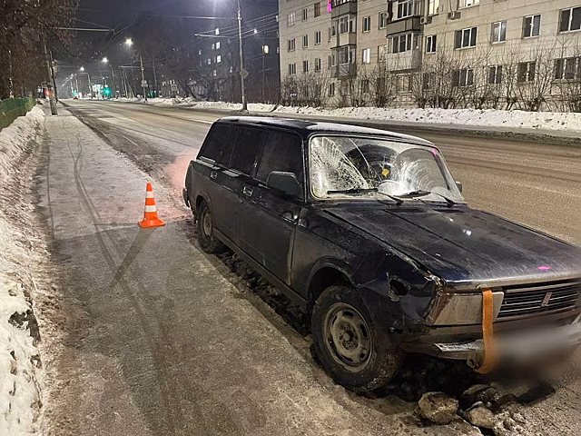 Пьяный водитель сбил двух подростков на улице 30 лет Победы в Ижевске