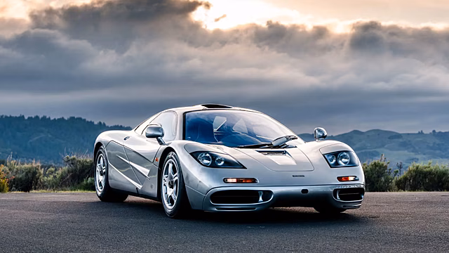 Эксклюзивный McLaren F1 выставили на продажу по рекордной цене