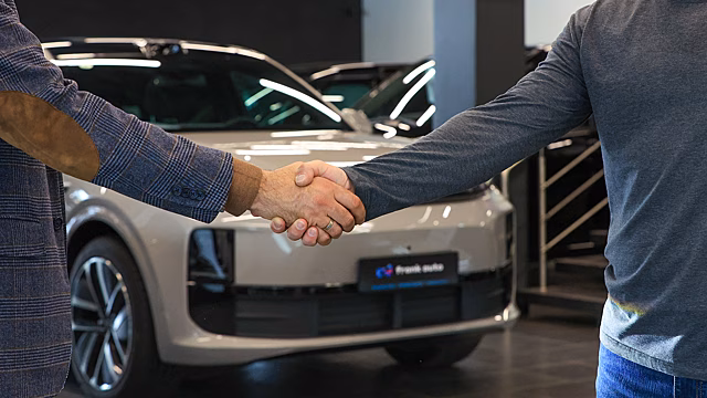 Штрафы автосалонов за обман покупателей хотят ужесточить в 10 раз