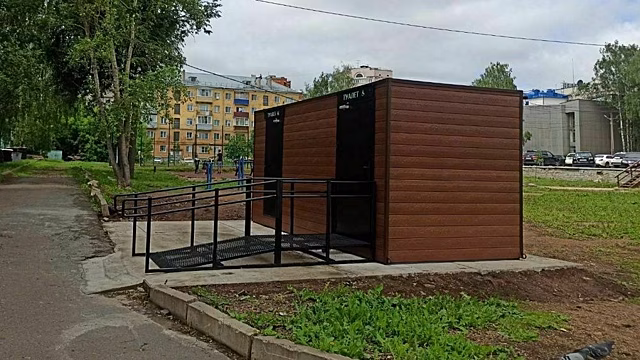 На набережной Грина и улице Спасской восстановили работу новых биотуалетов